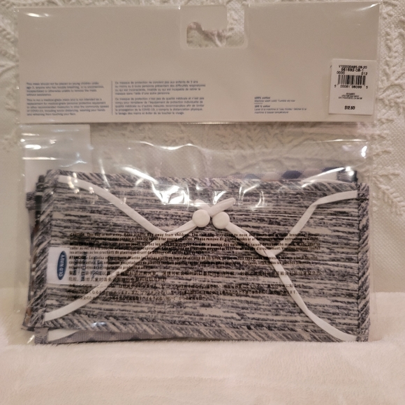 Old Navy Adult Masks - Picture 2 of 4